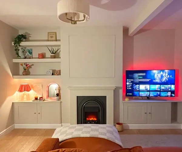 Alcove display unit with custom shelving built to measure in Falkirk